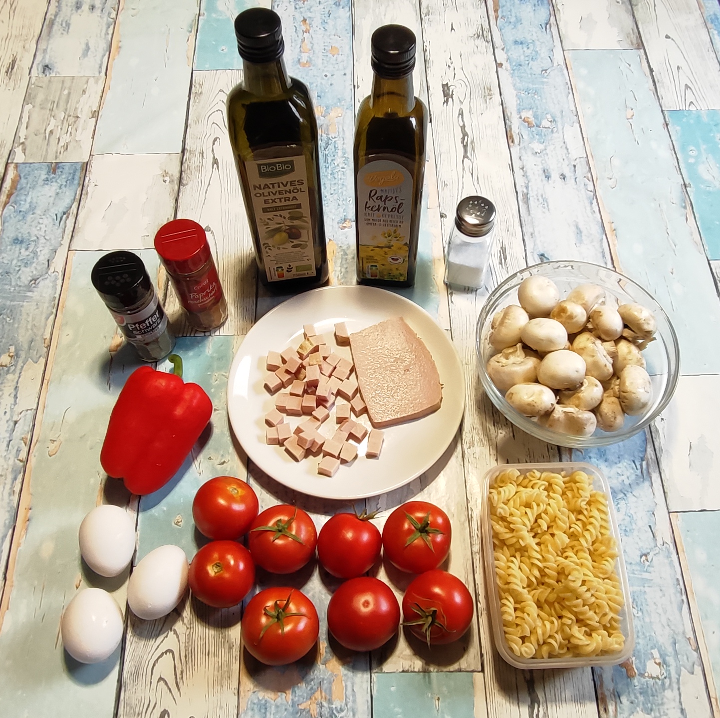 Zutaten für Fruchtige Nudelpfanne Bayrische-Art